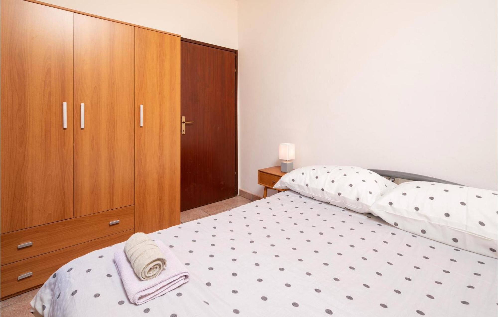 Cozy Apartment In Fazana With Kitchen Exterior foto